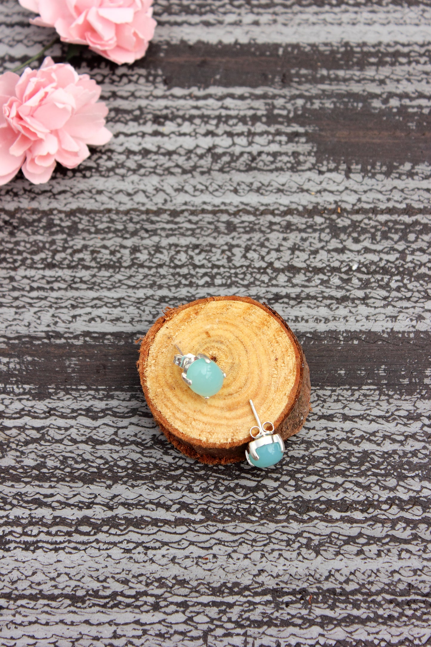 Peruvian Chalcedony Oval Earrings