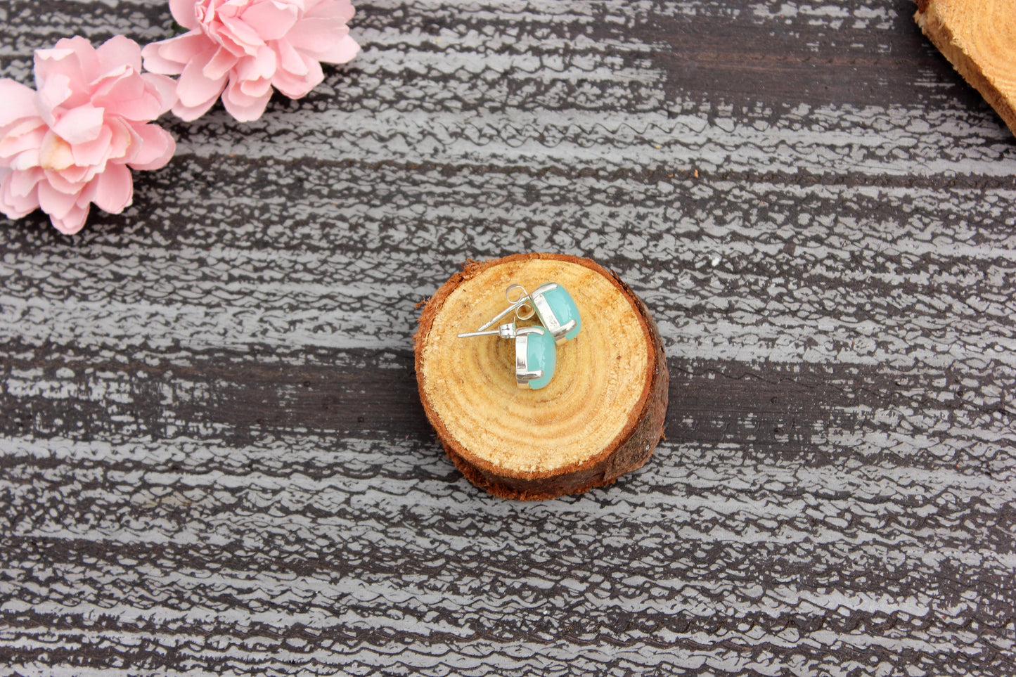 Peruvian Chalcedony Oval Earrings