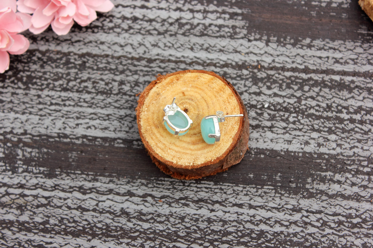 Peruvian Chalcedony Oval Earrings