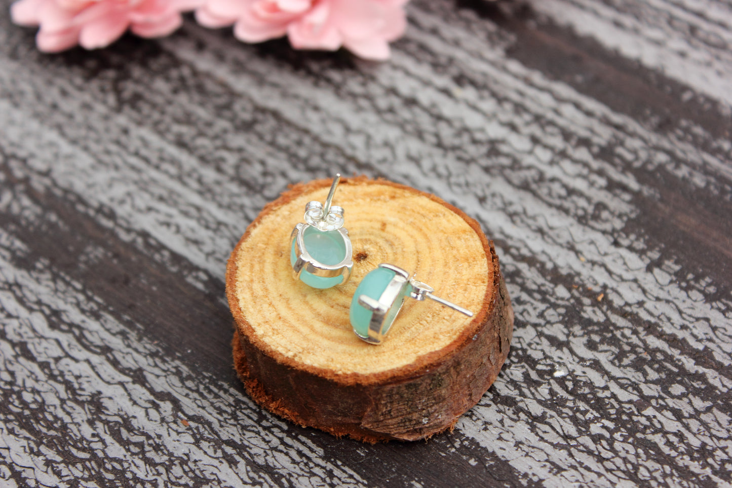 Peruvian Chalcedony Oval Earrings