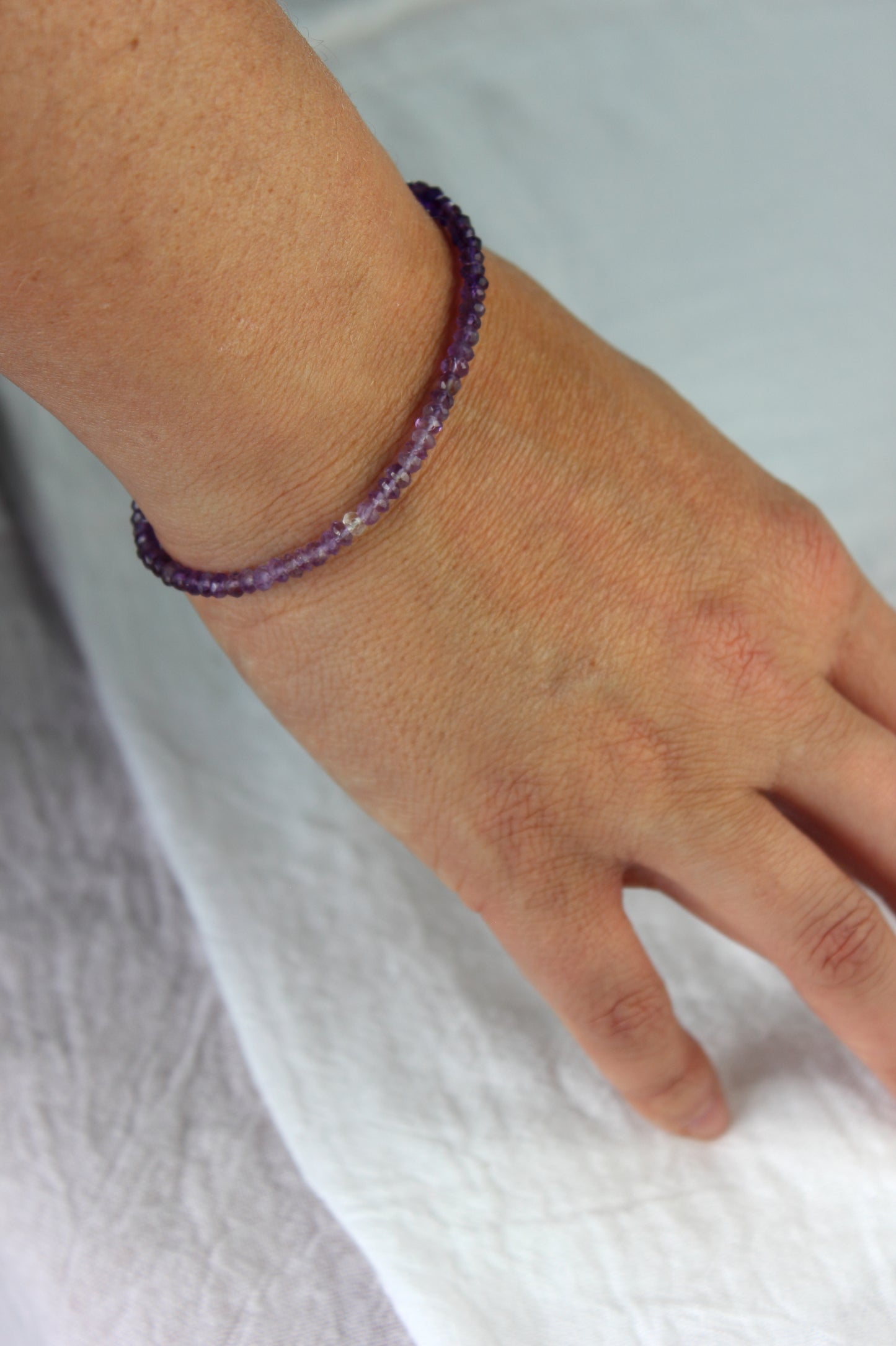 Shaded amethyst faceted bracelet